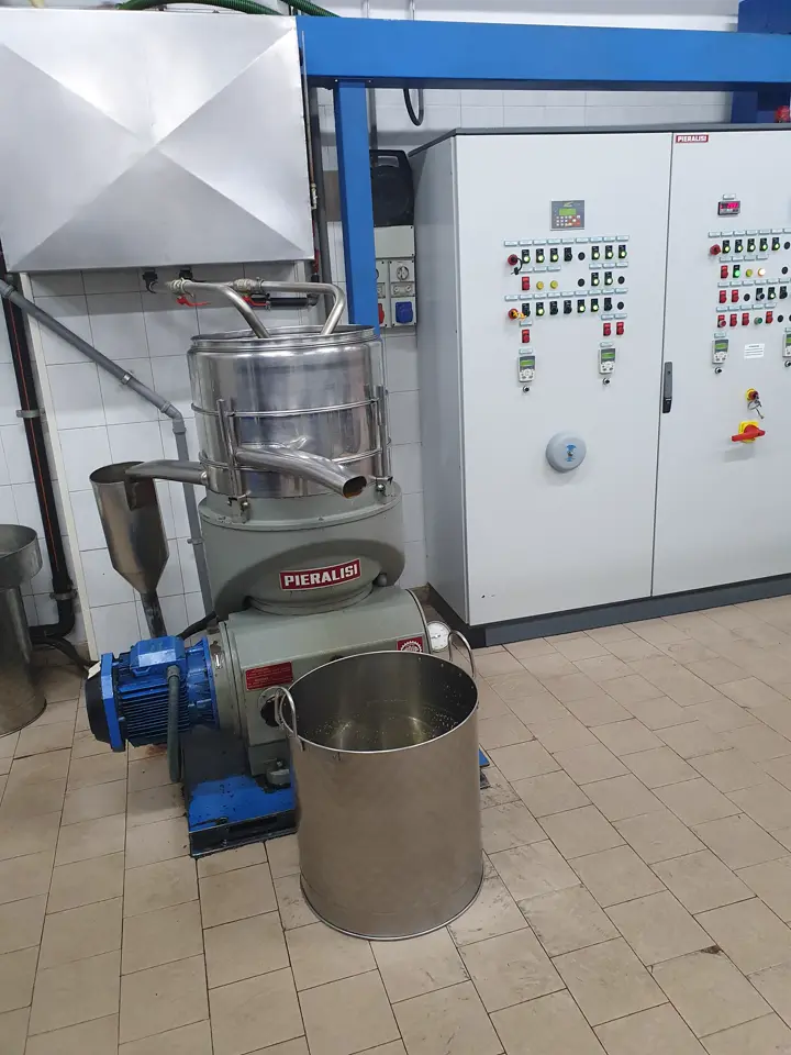 Centrifugeuse à huile